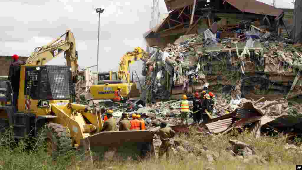 L'immeuble de huit étages s'est effondré à Nairobi au Kenya, le 13 juin 2017.