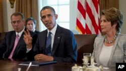 Presiden Obama (tengah) mengadakan pertemuan dengan pimpinan Kongres AS di Gedung Putih terkait rencana serangan militer ke Suriah (3/9).