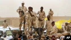 Wapiganaji kutoka kundi la kijeshi la RSF, la Sudan, linalokabiliana na jeshi la serikali. Picha ya Maktaba. Sep 6.2023.