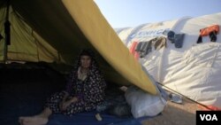 Gelombang masuknya pengungsi dari Libya merupakan salah satu tantangan yang dihadapi Tunisia menjelang Pemilu yang dijadwalkan bulan Juli mendatang.