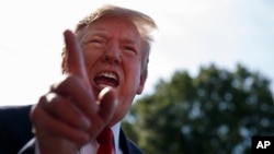 El presidente Donald Trump asegura que al fiscal especial, Robert Mueller, le disguta el presidente y que nunca debió haberlo elegido para el cargo.