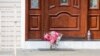 5 apuñalados en casa de rabino en Hanukkah; sospechoso acusado
