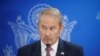 En la foto de archivo embajador de Estados Unidos en El Salvador, Ronald Johnson, habla del trabajo que ambos países realizan para combatir la corrupción. [Archivo/Reuters]