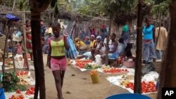 O grande mercado de Dombe, em Cabinda.