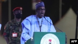 Après deux mandats consécutifs, le président Muhammadu Buhari, 79 ans, ne se représente pas, comme le prévoit la Constitution.