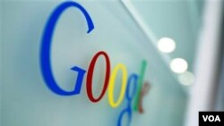 Akibat tekanan dari pemerintah Tiongkok, Google terpaksa menutup operasinya di daratan Tiongkok dan pindah ke Hong Kong tahun lalu.