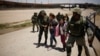 Creada para combatir el crimen, nueva Guardia Nacional ahora detiene a migrantes