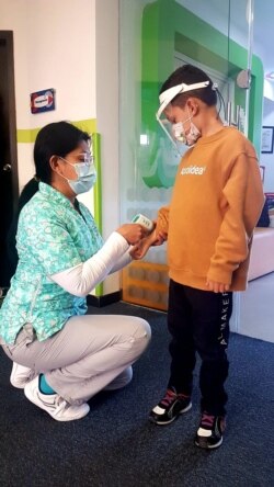 Las instituciones que educan a los más pequeños debieron adecuar sus espacios y llevar a cabo todos los protocolos de bioseguridad para evitar contagios. [Foto: Cortesía Jardín infantil Crayola y Lápiz Bilingüe]
