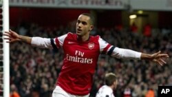 Theo Walcott akhirnya mendapatkan kontrak baru dari klubnya, Arsenal (foto: dok). 