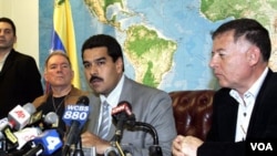 Maduro dijo que completarán el tendido de un nuevo cable de fibra óptica entre Venezuela y la ciudad brasileña de Manaos el 11 de febrero.
