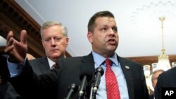 維吉尼亞州的共和黨籍眾議員蓋瑞特說中國會輸貿易戰。