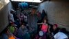 Además de las personas que salen de su país, ACNUR también ha encontrado en Honduras y El Salvador altos niveles de desplazamiento interino: 320 mil personas.