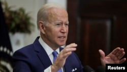 El presidente de los Estados Unidos, Joe Biden, anuncia ayuda militar adicional para Ucrania en un discurso en la Casa Blanca en Washington, el jueves, 28 de abril, de 2022.