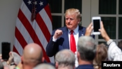 El presidente Donald Trump describió como "asesino malvado" al pistolero que atacó un festival en Gilroy, California, el sábado 27 de julio, matando a tres personas y dejando 15 heridos antes de ser abatido por la policía.