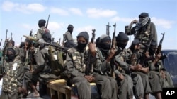 Dakarun Al-shabab kenan a kan motar a kori kura. 8/12/2012