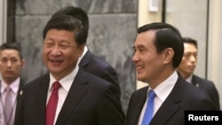 中国国家主席习近平和台湾总统马英九2015年11月7日在新加坡