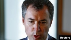 Menteri Kehakiman Australia, Michael Keenan berbicara kepada Reuters di Bangkok, Thailand, 23 Januari 2016.