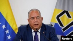El presidente del CNE, Elvis Amoroso, durante una conferencia de prensa en la que anunció que el organismo prestará asistencia técnica a la primaria opositora. Caracas, Venezuela, el 22 de September de 2023. [REUTERS/Leonardo Fernandez Viloria] 