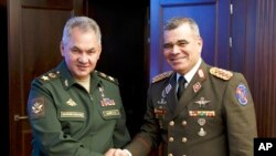 Entre los acuerdos estaría la gestión de visitas de buques de guerra de cada país a los puertos del otro, según medios rusos.