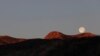 La NASA detecta agua en áreas de la Luna iluminadas por el Sol