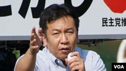 Sekretaris Kabinet Jepang Yukio Edano mengingatkan warga bahwa belum aman bagi mereka untuk kembali ke zona nuklir.