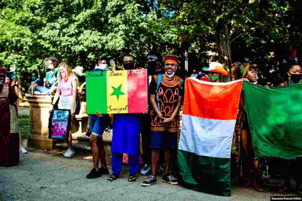 La diaspora sénégalaise était présente lors du rassemblement "Africans 4 BLM" à Washington DC, le 14 juin 2020. (VOA/Nastasia Peteuil)