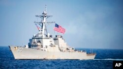 美國海軍一艘導彈驅逐艦“斯坦塞姆號”駛入南中國海