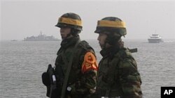 韩国海军陆战队员在守卫着延坪岛