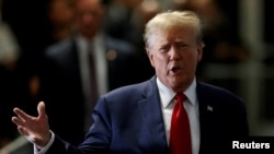 El expresidente estadounidense Donald Trump durante una audiencia judicial, en la Corte Suprema del Estado de Nueva York en el distrito de Manhattan de la ciudad de Nueva York. Estados Unidos, 15 de febrero de 2024.