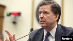El director del FBI, James Comey, dice que la tecnología que adquirió para abrir iPhones es limitada.
