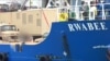 Kapal "Rwabee" berbendera Emirat di Laut Merah yang disita oleh pemberontak Huthi Yaman dan dilaporkan membawa peralatan militer Saudi, di lokasi yang tidak disebutkan, 3 Januari 2022. (AL-MASIRAH TV / AFP))