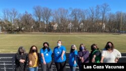 De manera casual y sin intención, un grupo de 8 profesoras de secundaria en Maryland, decidió poner sus habilidades en tecnología y la organización, al servicio de la comunidad.