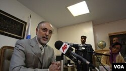 Menlu Iran Al Akbar Salehi mendesak Damaskus mendengar tuntutan rakyat Suriah (27/8).