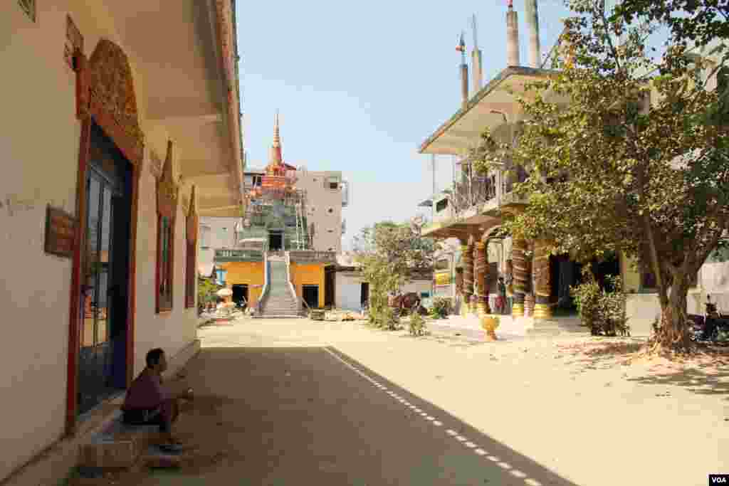 A general view of Sammakki Raingsey temple in Phnom Penh, Cambodia, February 5, 2015. (Nov Povleakhena/VOA Khmer)
