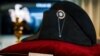 Sombrero de Napoleón se vende en 2,1 millones de dólares en subasta en París