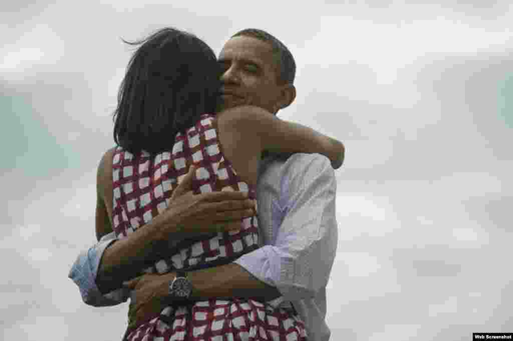 ABŞ prezidenti Barak Obamanın 2012-ci ildə prezident seçkiləri zamanı Twitter-də yerləşdirdiyi "Daha dörd il" fotosu