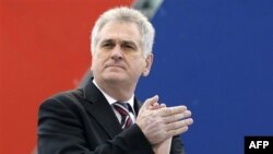 Ketua Partai Progresif Serbia, Tomislav Nikolic akan menantang Presiden Boris Tadic dalam pilpres putaran kedua di Serbia (foto: dok).