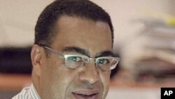 Economista angolano Carlos Rosado de Carvalho