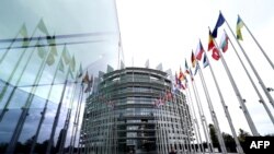 Флаги стран Евросоюза у здания Европарламента. Страсбург, Франция. 22 октября 2024 г.