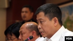 Menteri Perhubungan Ignasius Jonan saat mengumumkan hasil audit terhadap maskapai penerbangan di Indonesia, Jumat (9/1) di Jakarta.