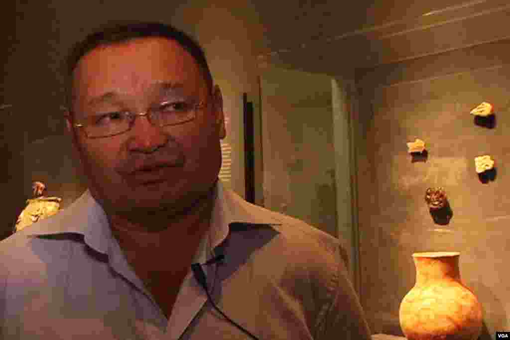 Professor Zaynolla Samashev Qozog'istonning eng tajribali arxeolog olimlaridan. Nyu-York Universiteti olimlari bilan ekspozitsiya ustida ikki yil ishladi.