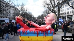 Протест проти переобрання чинного президента Росії Володимира Путіна у Берліні, 17 березня 2024 р. (Фото: Reuters)