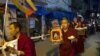 Kakek Tokoh Budha Tibet Bakar Diri di Tiongkok