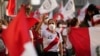 La presidenta de Perú, Dina Boluarte, ofrece un mensaje para anunciar el regreso del embajador del país en México, en Lima, Perú, 24 de febrero de 2023.