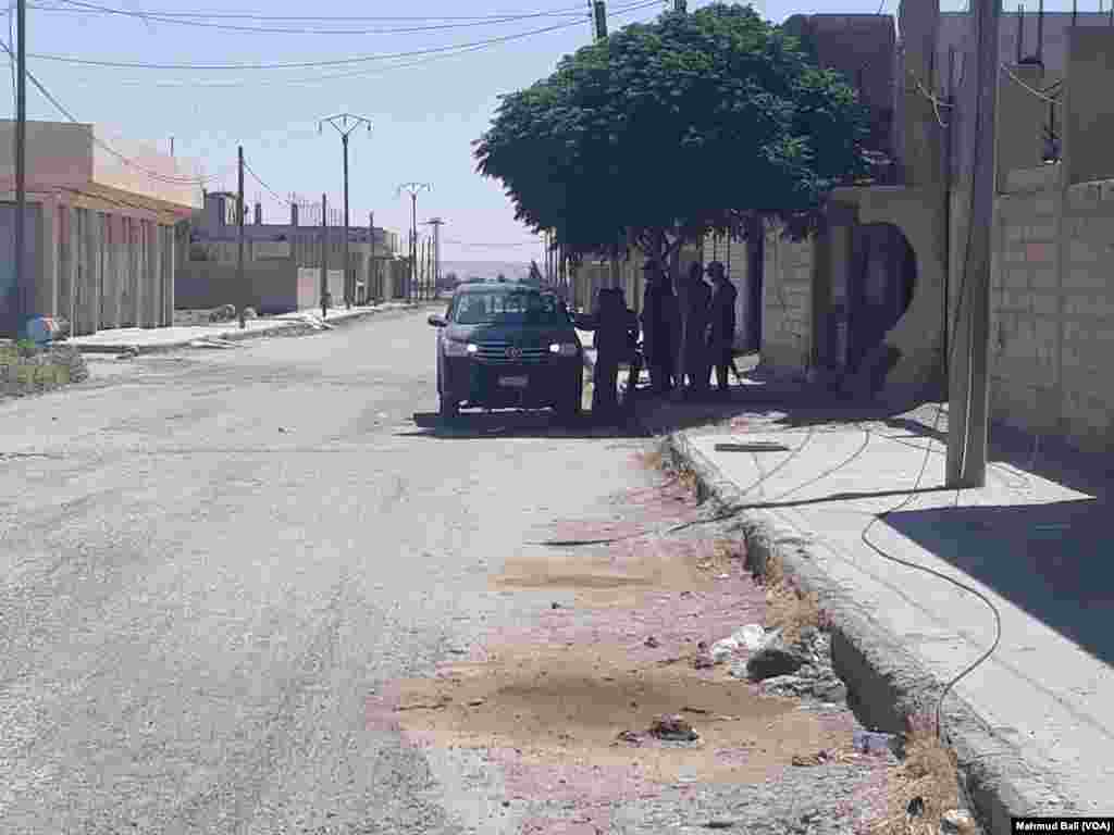 SDF fighters inside Raqqa