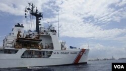 La Guardia Costera ha lanzado un operativo por aire y mar para tratar de localizar a posibles supervivientes.