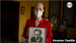 Cristina Tinoco, hija del exvicecanciller de Nicaragua Víctor Hugo Tinoco, uno de los encarcelados.