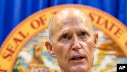 El gobernador de Florida, Rick Scott, dice que espera que se apruebe una legislación sobre seguridad en las escuelas.