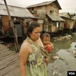 Bila angka kematian ibu melahirkan tidak menurun, Indonesia akan gagal mencapai salah satu Tujuan Pembangunan Milenium yang ditetapkan PBB.