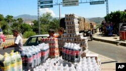 Wasu suna sayarwa 'yan Venezuela kaya a bakin iyaka da kasar Colombia